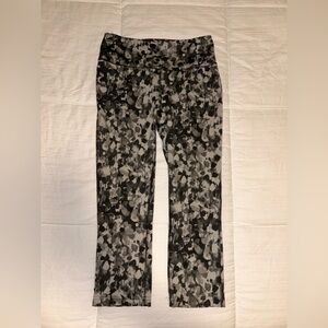 Eddie Bauer Black and Gray Patterned Leggings